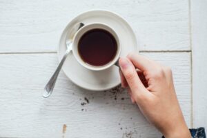 Você pagaria R$ 10 mil em 100g de café? Microlote de alta pontuação é leiloado no Brasil