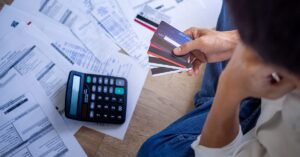 Inadimplência atinge 258 mil consumidores cuiabanos em junho; maioria é com bancos