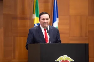 Barranco leva ao TCE pedido para investigar contratações temporárias no Governo de Mato Grosso