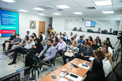 Audiência pública para debater o processo de estadualização da oncologia em Mato Grosso.