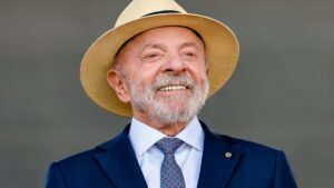 Lula supera Flávio e é reeleito presidente do Brasil para o 4º mandato