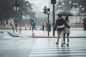 Temporais isoladodos de Norte a Sul marcam o dia; confira a previsão